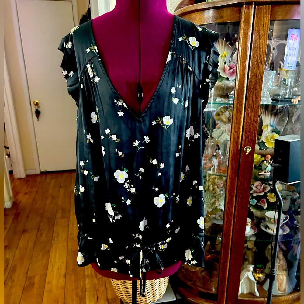 Banana Republic Black Floral V-Neck Blouse